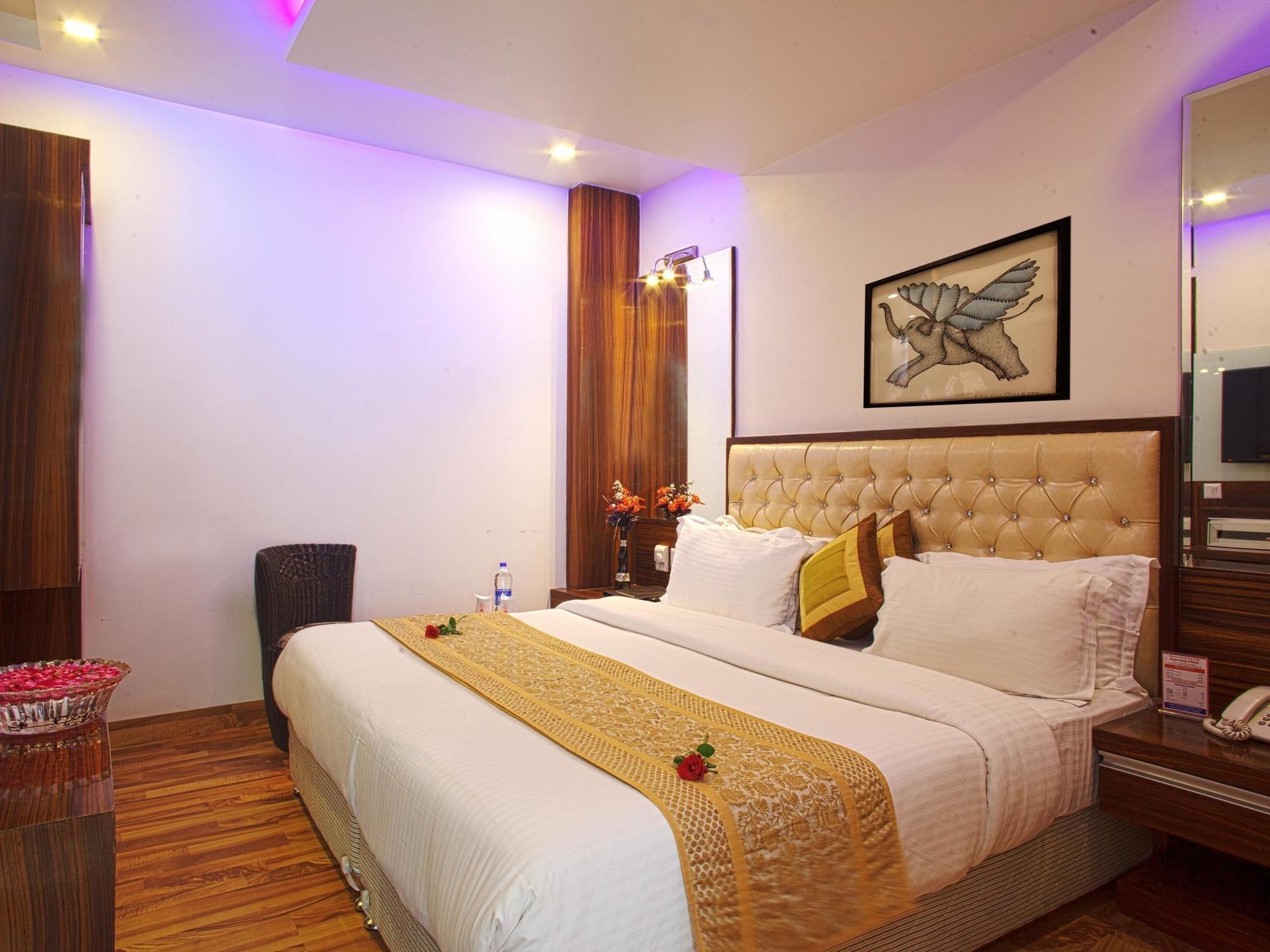 Hotel Delhi 55 -City Center New Delhi Exterior foto