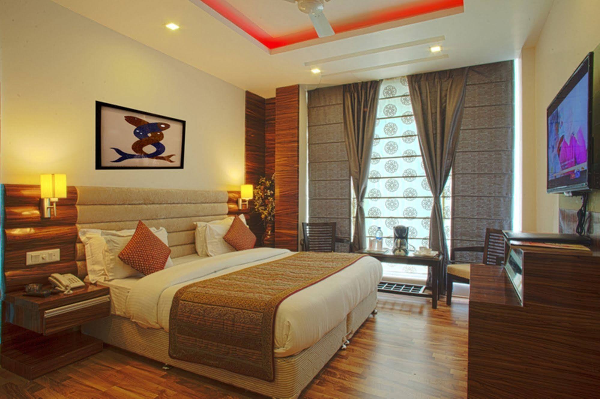 Hotel Delhi 55 -City Center New Delhi Exterior foto